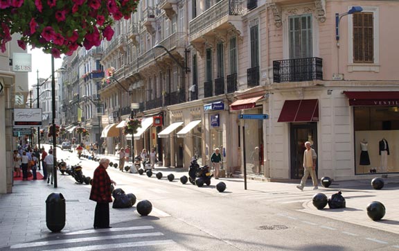 Rue d'Antibes