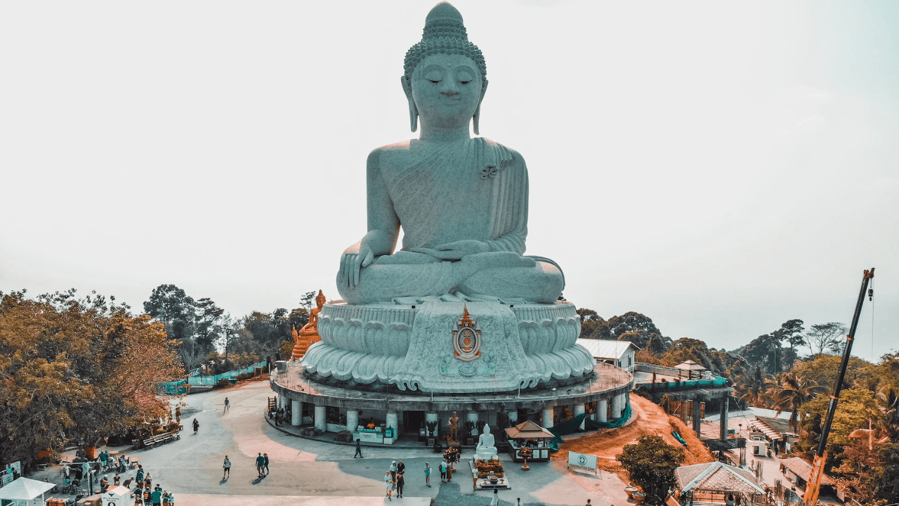 LATAM/Finnair Round-the-World: South America/North America/Finland/Asia in Business Class - Image 1