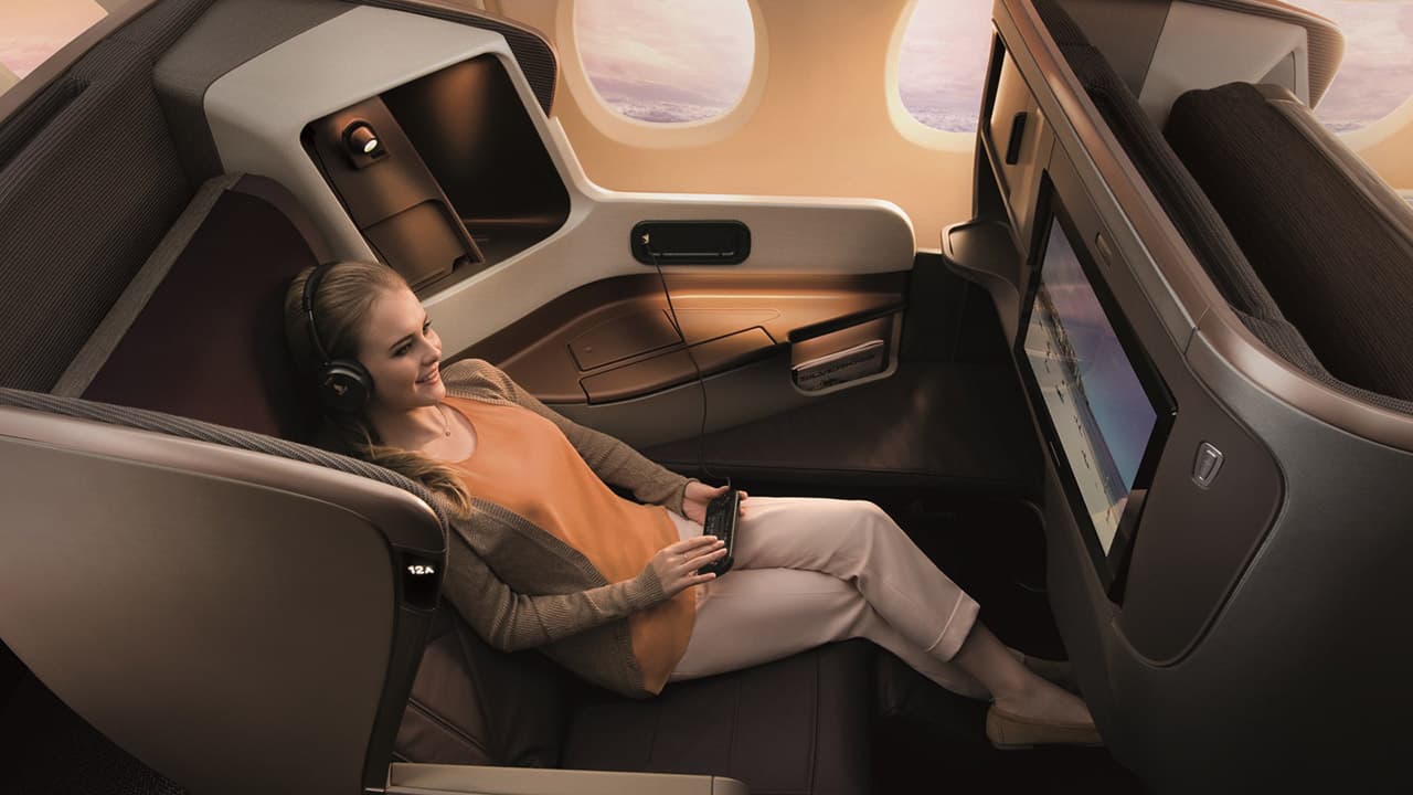 Singapore Airlines Round-the-World Business Class to Europe and North America - Image 1