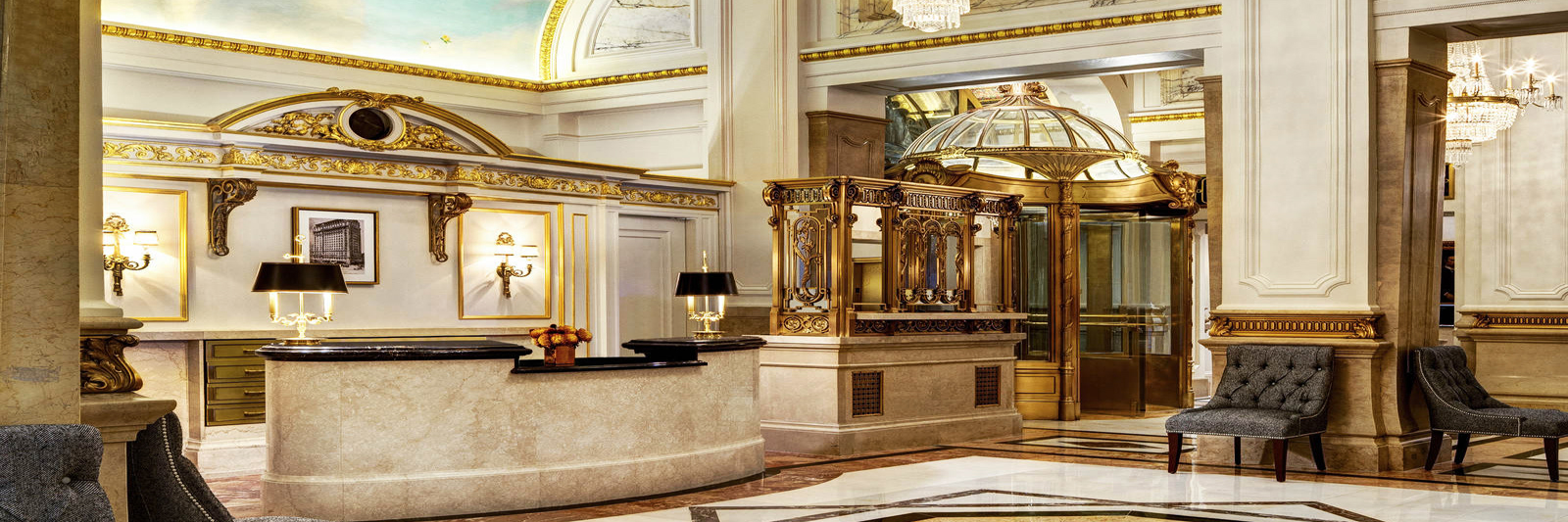 St-Regis-New-York-USA-Lobby - FirstClass