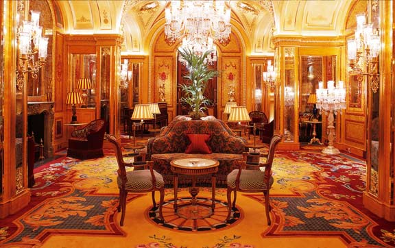 Amber Room, Ritz Club